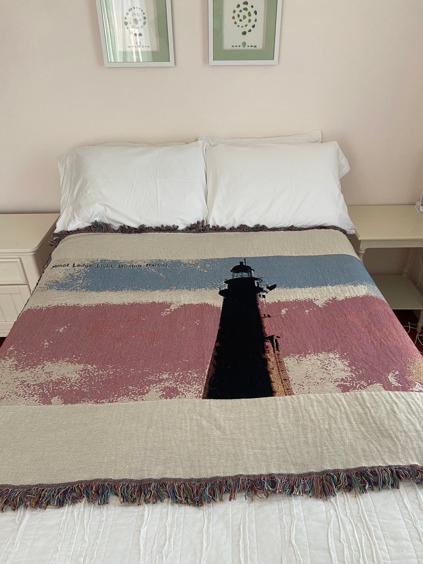 Jacquard Weave Cotton Throw Blanket of Minot's Light Against A Pink Sky