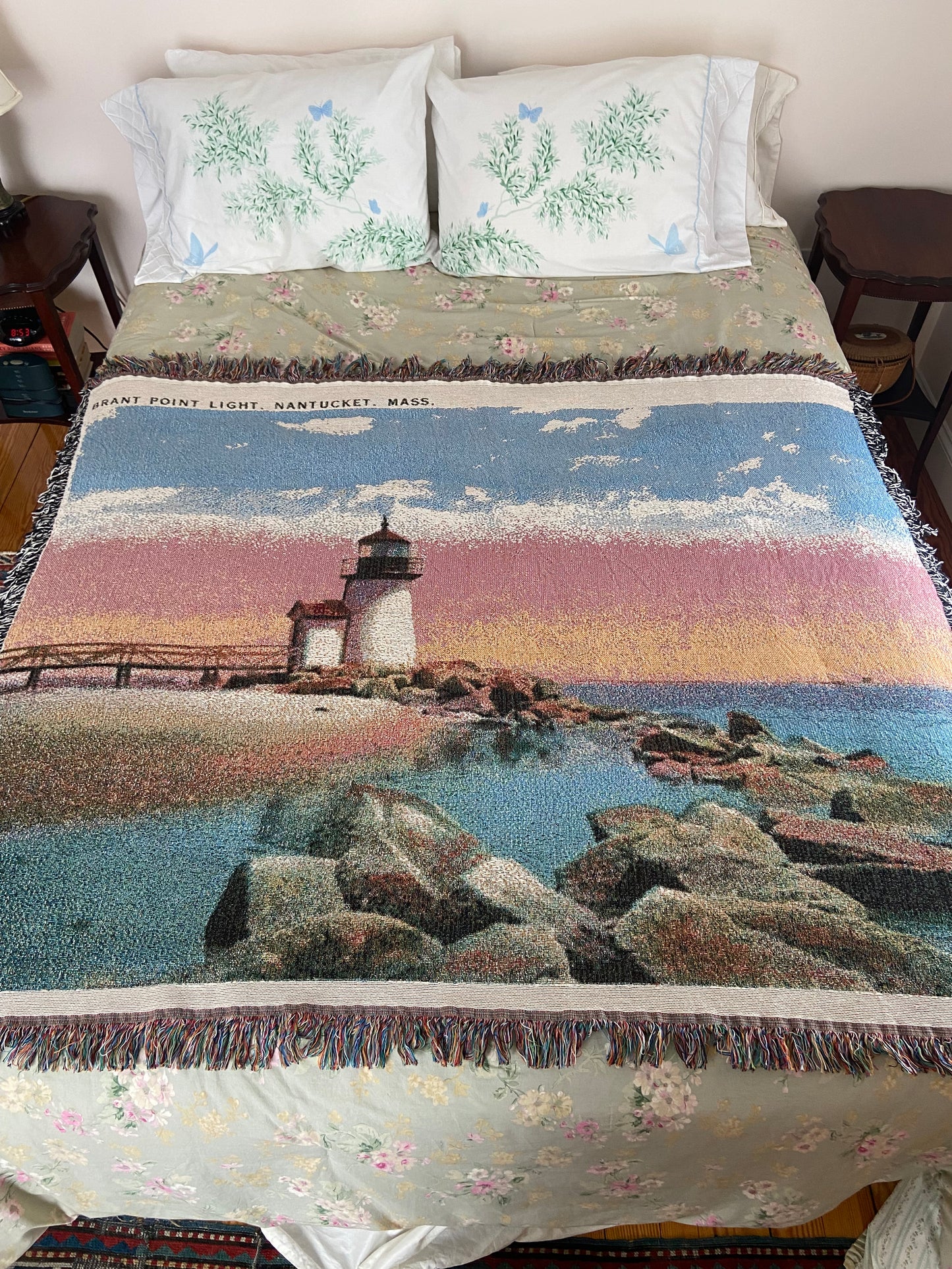 Jacquard Weave Cotton Throw Blanket Of Nantucket's Brant Point Light