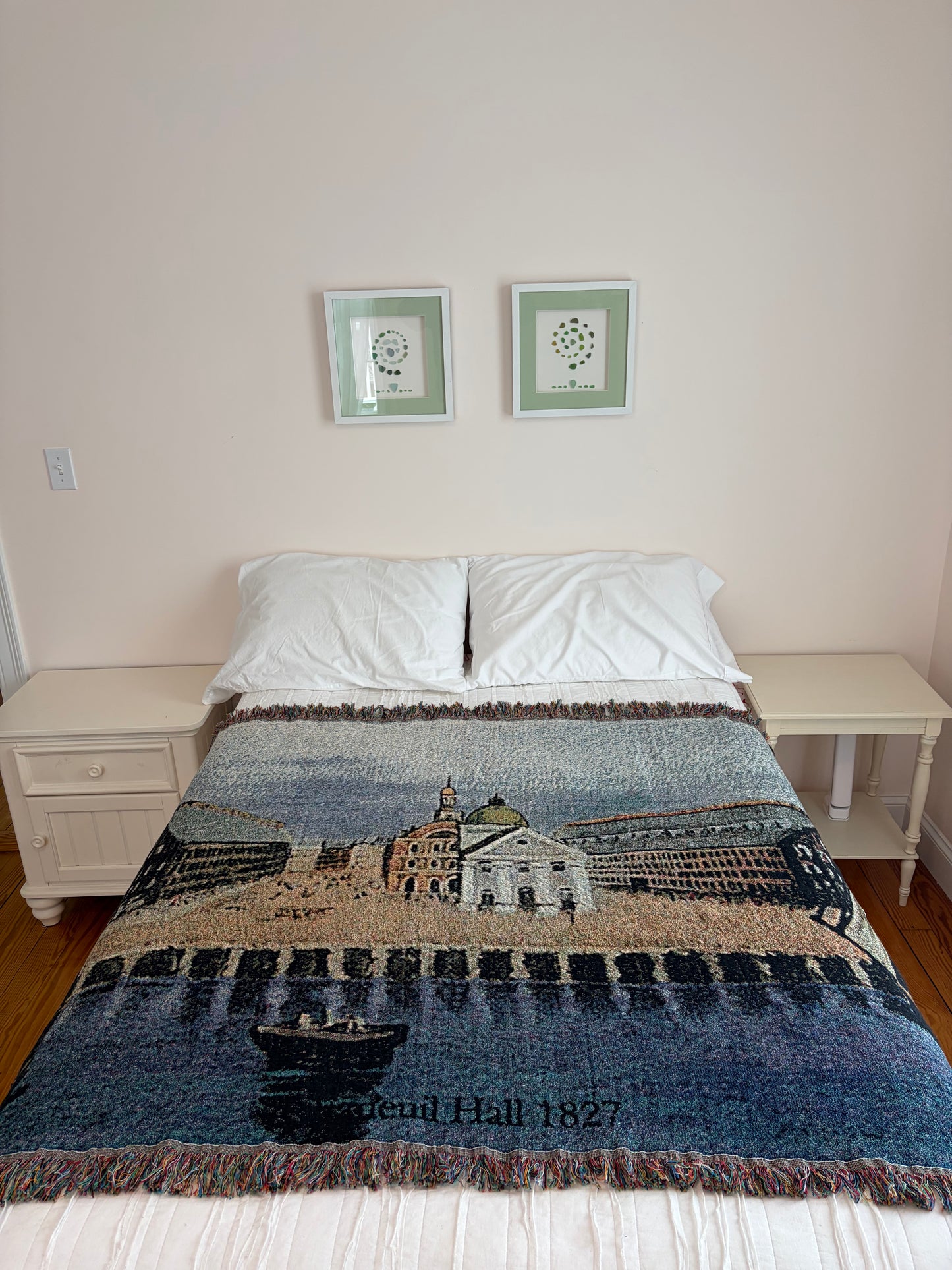 Jacquard Weave Throw Blanket of Boston's Faneuil Hall and Quincy Market