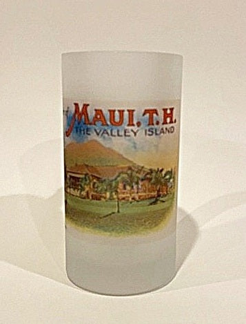 Tumbler with a scenic design of Maui, Hawaii on a white background