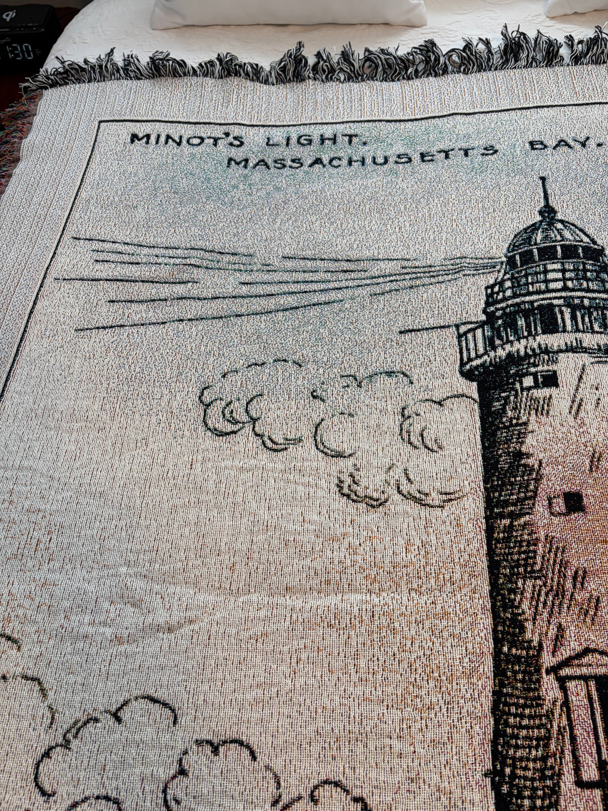 Minot's Light Arts & Crafts Style Cotton Throw Blanket