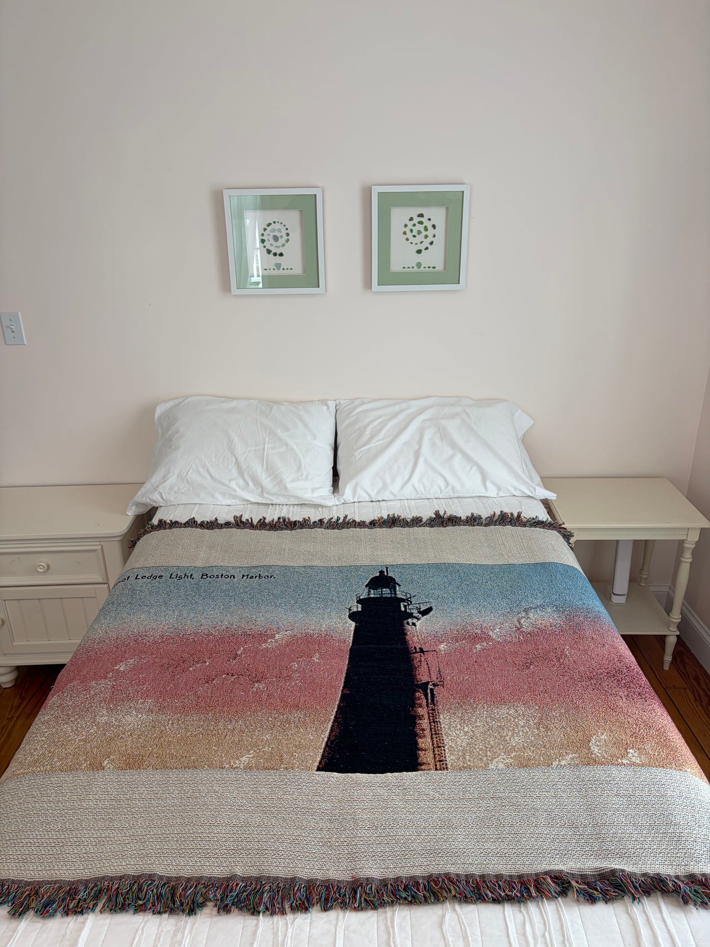 Jacquard Weave Cotton Throw Blanket of Minot's Light Against A Pink Sky